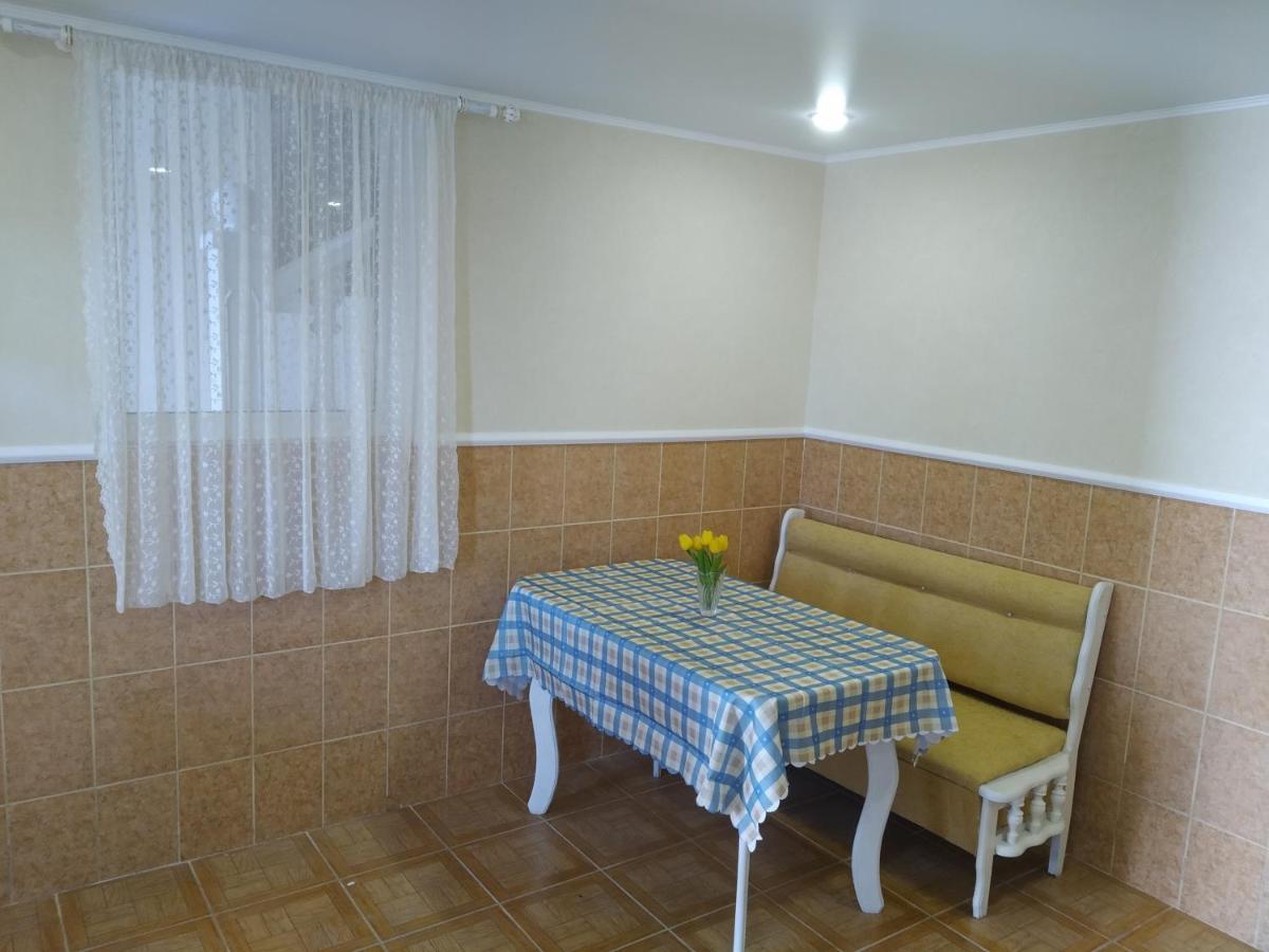 Guest House Liel Sukhumi Eksteriør billede